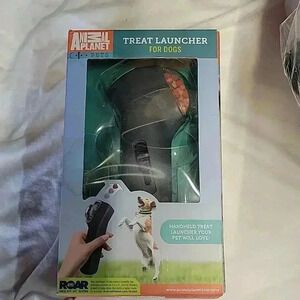 Animal Planet Treat Launcher